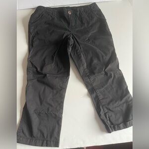 very cute black capri